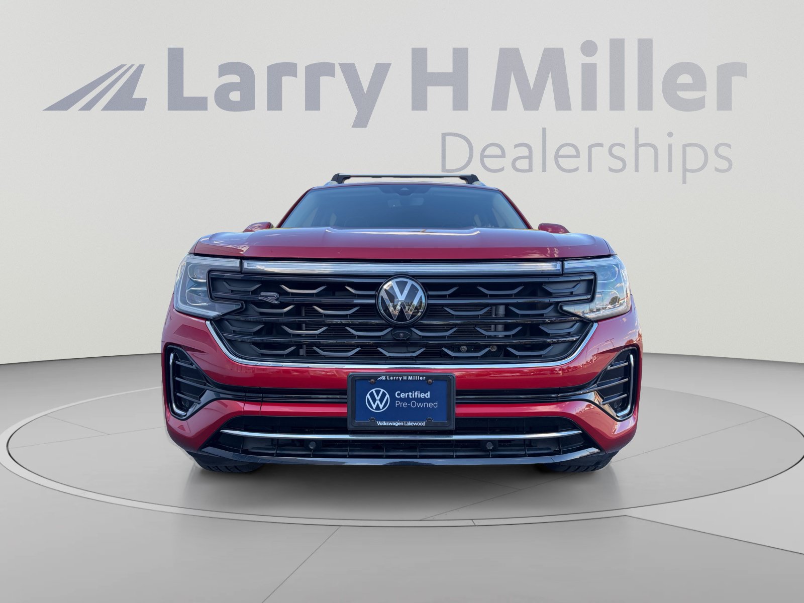 Certified 2024 Volkswagen Atlas SEL Premium R-Line AWD/4WD image 8