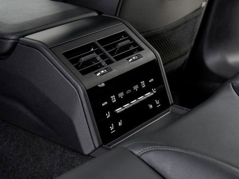 Used 2025 Porsche Panamera 4 image 22