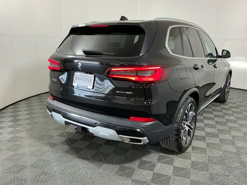 Certified 2023 BMW X5 xDrive40i w/ Luxury Seating Package AWD/4WD image 5