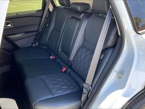 New 2026 Nissan Rogue Platinum w/ Platinum Premium Package AWD/4WD image 15