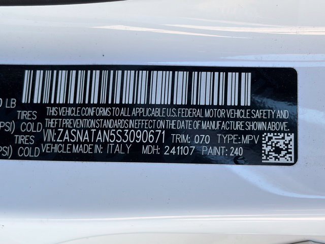 Used 2025 Alfa Romeo Tonale AWD/4WD image 35
