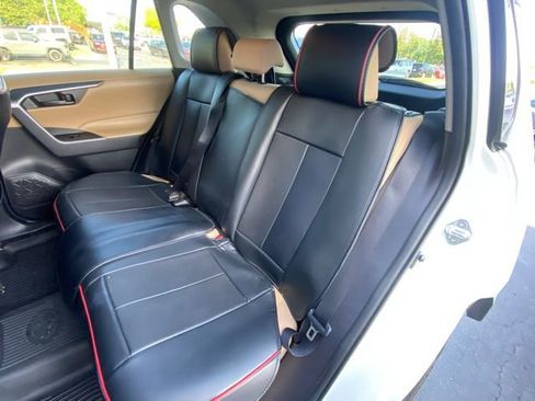 Used 2020 Toyota RAV4 LE image 24