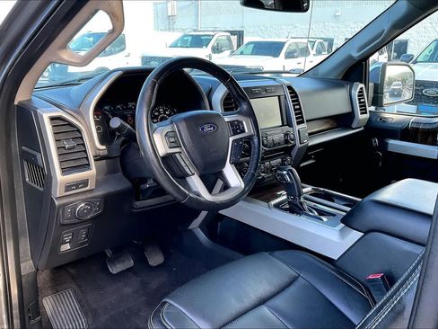 Used 2018 Ford F150 Lariat RWD image 2