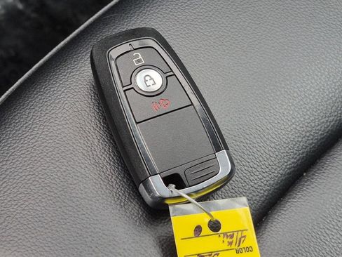 Used 2024 Ford Edge SEL AWD/4WD image 40