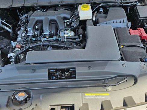 Certified 2025 Nissan Pathfinder SL w/ SL Premium Package image 23