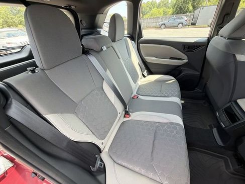 Certified 2025 Subaru Forester AWD/4WD image 26