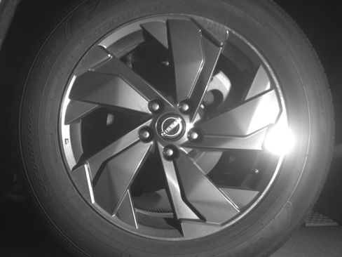 Used 2025 Nissan Rogue SV image 14