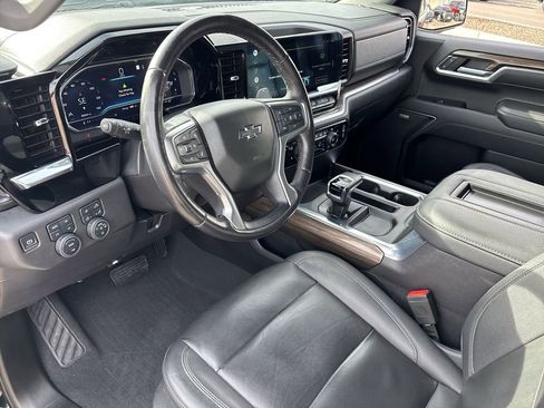 Used 2022 Chevrolet Silverado 1500 LT Trail Boss w/ LT Trail Boss Premium Package image 10