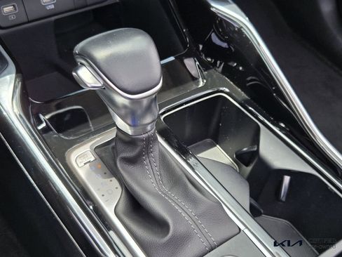 Certified 2023 Kia Sorento SX FWD image 28