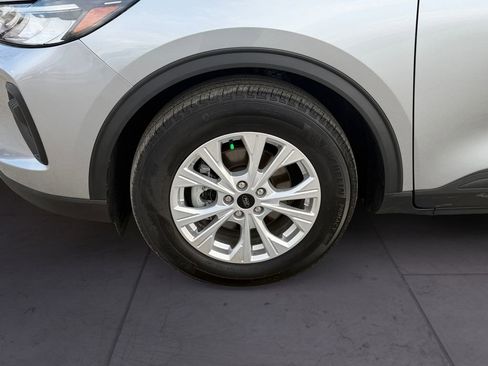 Used 2024 Ford Escape Active image 9
