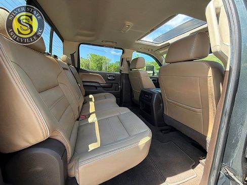 Used 2018 GMC Sierra 2500 Denali w/ Duramax Plus Package image 17