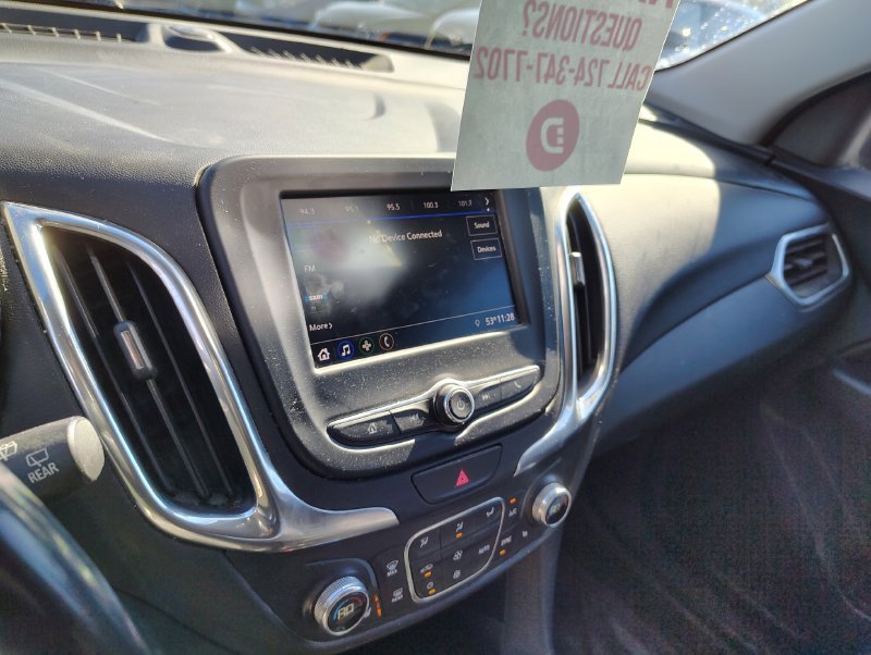 Used 2021 Chevrolet Equinox LT AWD/4WD image 13