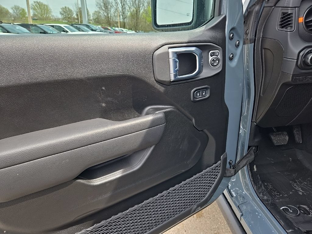 New 2026 Jeep Gladiator Mojave AWD/4WD image 37