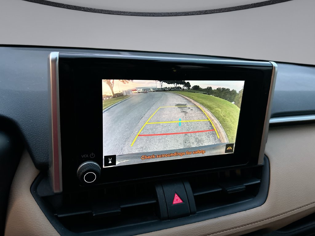 Used 2024 Toyota RAV4 LE FWD image 22