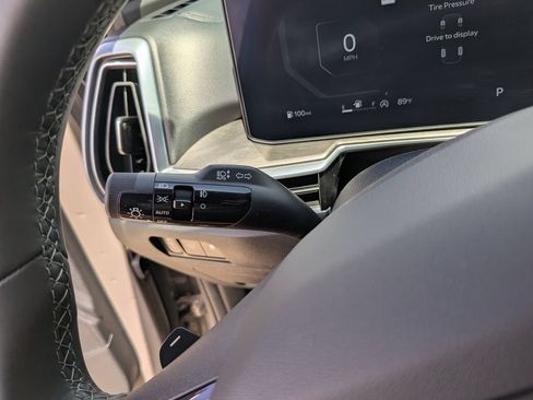 Certified 2026 Kia Sorento SX Prestige AWD/4WD image 37