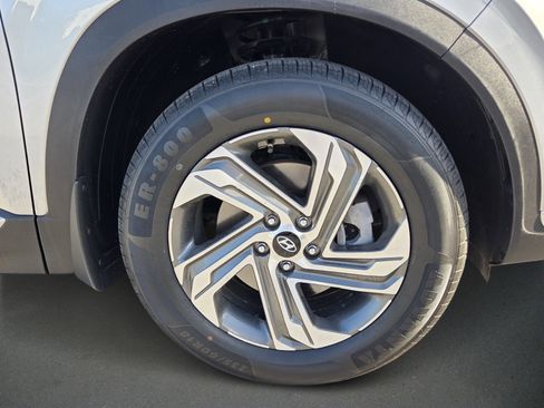 Used 2021 Hyundai Santa Fe SEL image 9