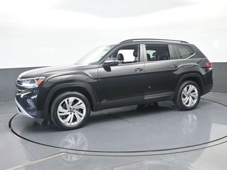 Used 2021 Volkswagen Atlas SE w/ Panoramic Sunroof Package FWD video 2