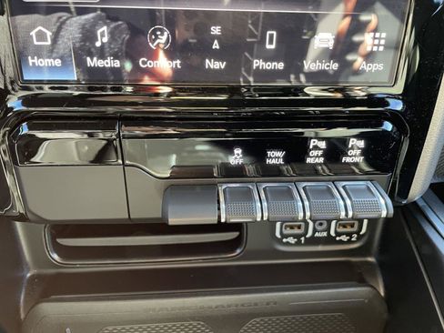 Certified 2023 RAM 1500 Laramie image 23