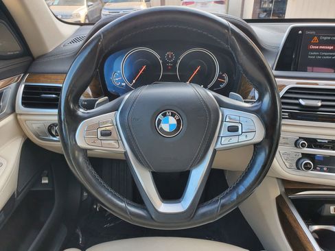 Used 2018 BMW 750i xDrive image 52