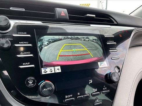 Used 2020 Toyota Camry XSE image 13