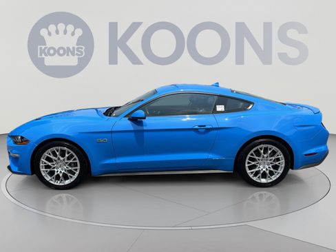 Used 2022 Ford Mustang GT Premium w/ Equipment Group 401A RWD image 2