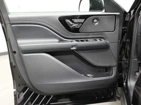 New 2026 Lincoln Aviator Reserve w/ Jet Appearance Package image 12