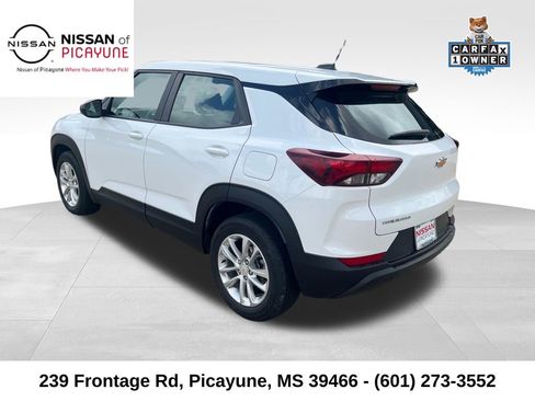 Used 2024 Chevrolet TrailBlazer LS image 3