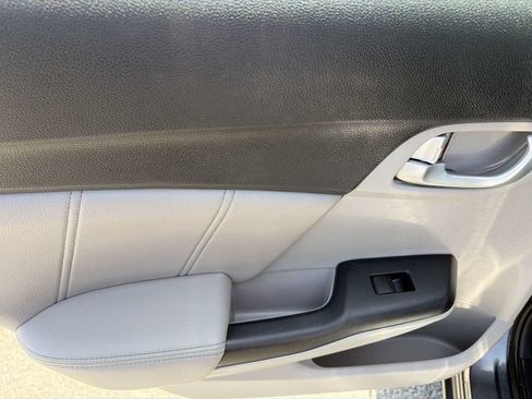 Used 2013 Honda Civic EX-L image 12