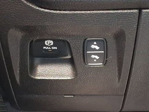 Used 2022 RAM 1500 Big Horn AWD/4WD image 24