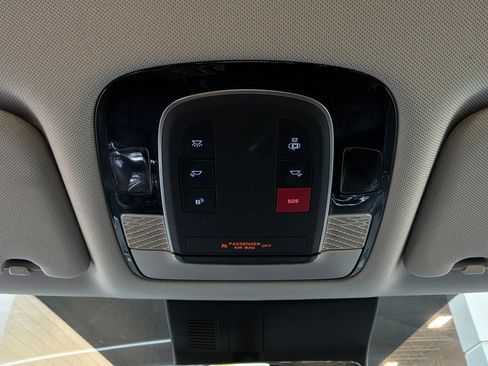 Used 2024 Hyundai Palisade SEL FWD image 18
