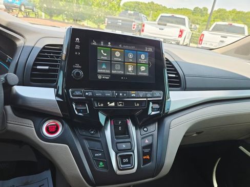Used 2019 Honda Odyssey EX image 25