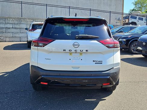 Certified 2023 Nissan Rogue SV w/ SV Premium B Package AWD/4WD image 5