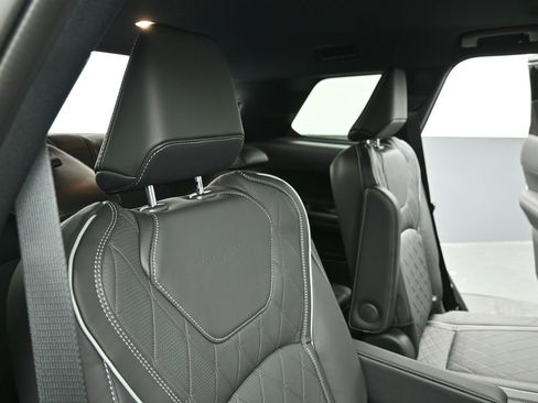 Certified 2025 INFINITI QX60 Autograph w/ Cargo Package image 28