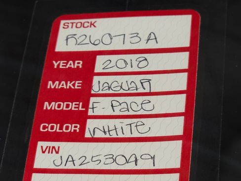 Used 2018 Jaguar F-PACE Prestige image 34