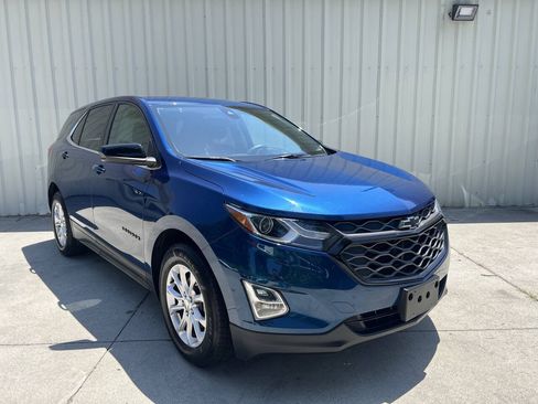 Used 2020 Chevrolet Equinox LT w/ LPO, Blackout Package FWD image 1