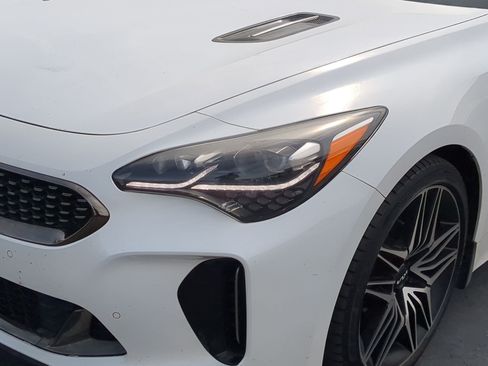 Used 2022 Kia Stinger GT2 RWD image 12