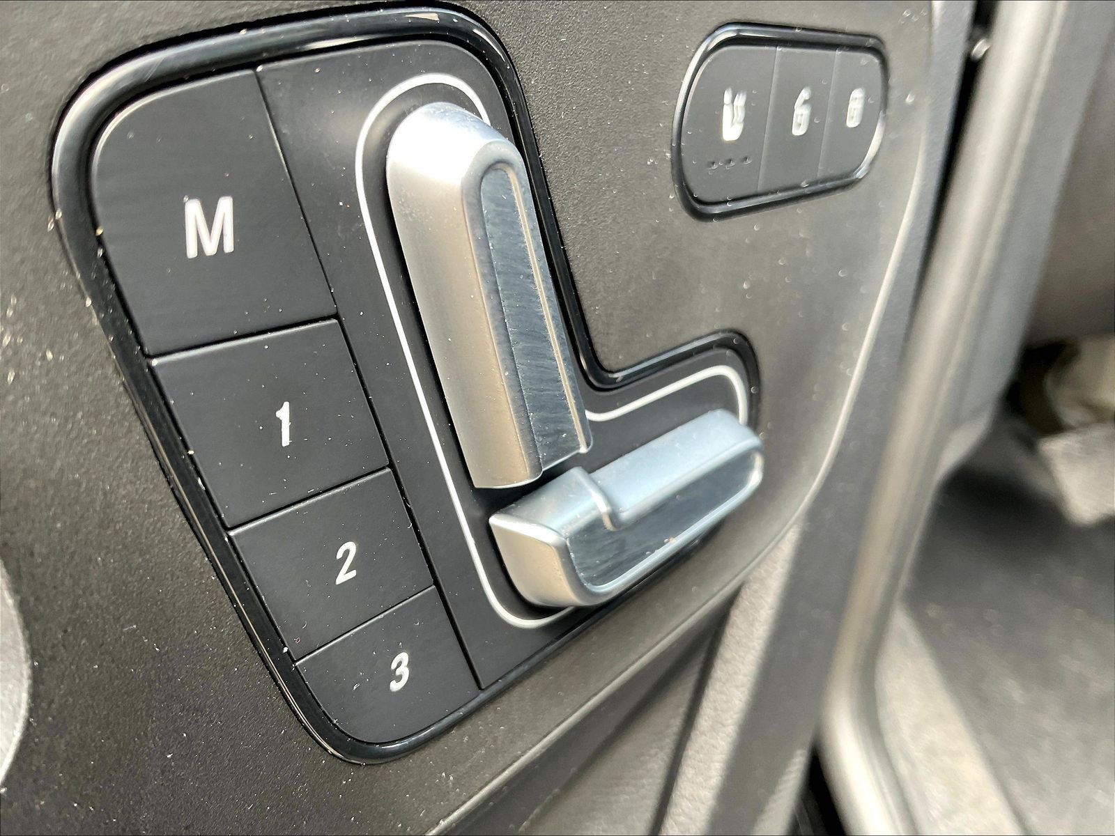 Used 2021 Mercedes-Benz Sprinter 2500 image 35