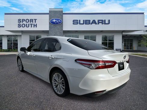 Used 2018 Toyota Camry image 5