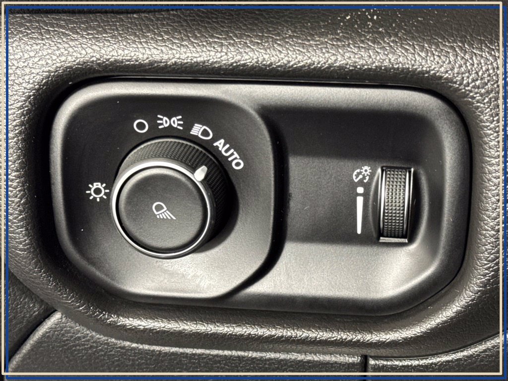 Used 2022 RAM 2500 Tradesman AWD/4WD image 22