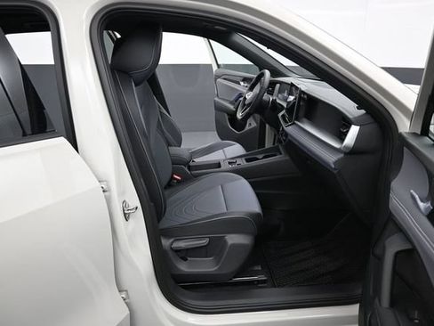 New 2026 Volkswagen Tiguan SE R-Line AWD/4WD image 14