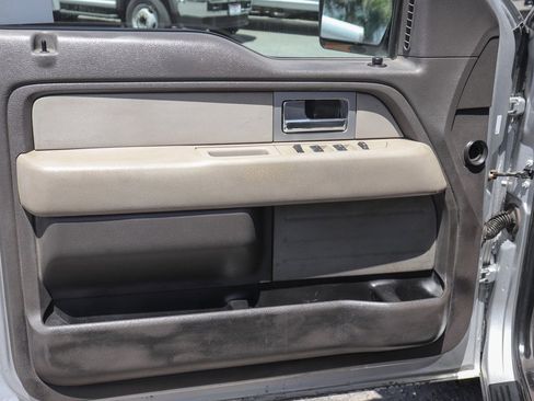 Used 2010 Ford F150 XLT image 11