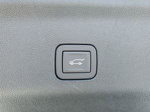 New 2026 Chevrolet Tahoe Premier image 12