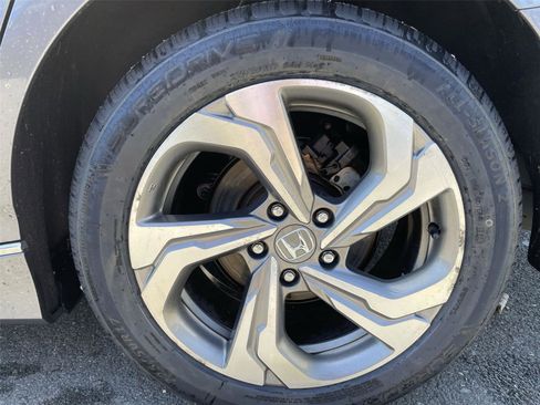 Used 2018 Honda Accord EX-L image 25