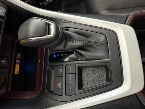 Used 2025 Toyota RAV4 Limited w/ Advanced Technology Package FWD image 16