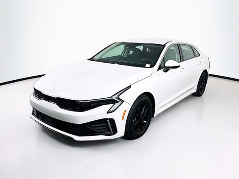 Used 2025 Kia K5 LXS image 3