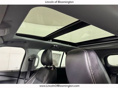 Used 2023 Ford Explorer Limited w/ Limited Technology Package image 22