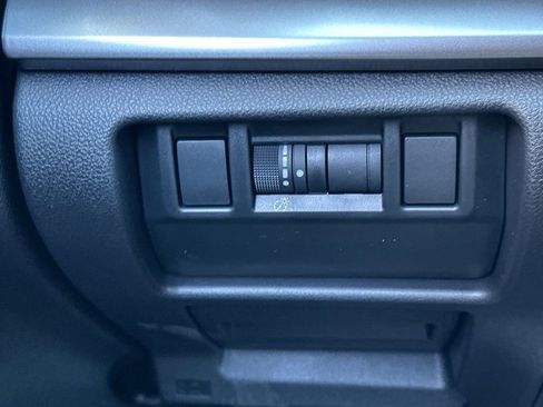 Used 2025 Subaru Impreza 2.0i Sport image 27