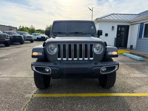 Used 2020 Jeep Wrangler Unlimited Sahara w/ Cold Weather Group AWD/4WD image 7