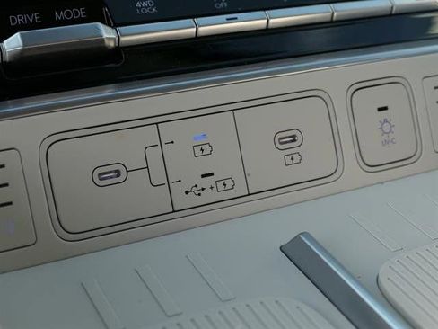 New 2025 Hyundai Santa Fe Calligraphy image 22