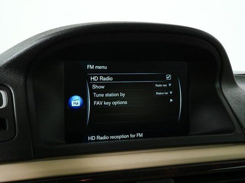 Used 2016 Volvo XC70 T5 Premier w/ Proximity Package AWD/4WD image 14